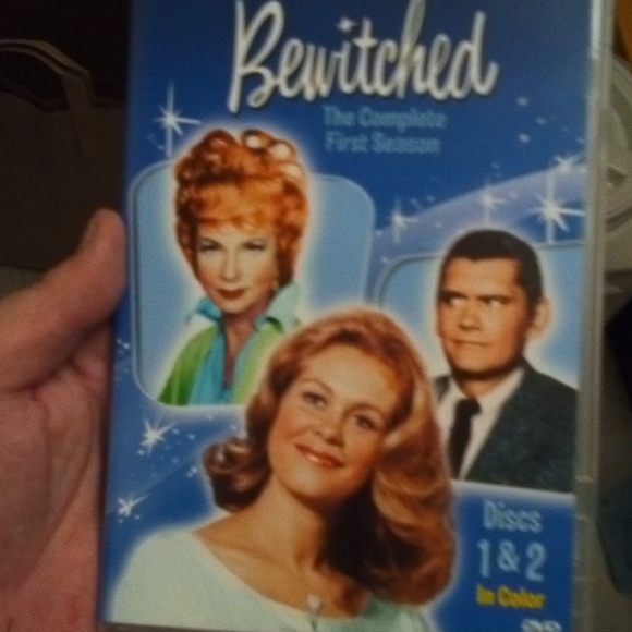 Complete First Season Of "Bewitched" In Color - Picture 3 of 11
